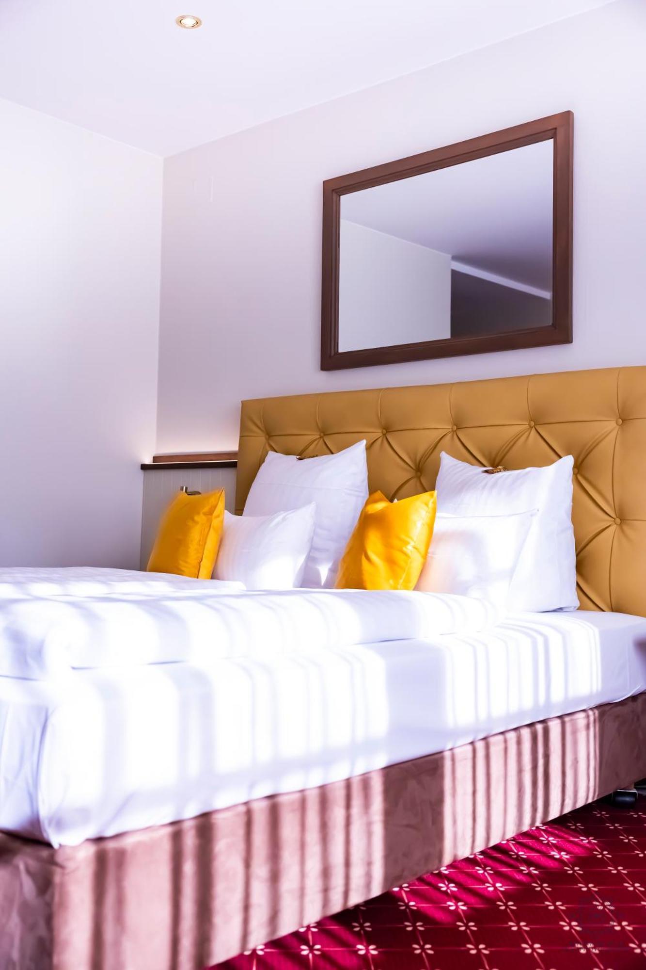 Hotel Fliegerheim Borkheide Экстерьер фото